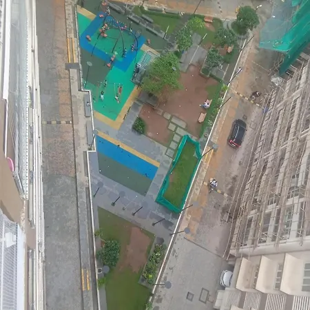 2bhk Luxurious Near Bkc Hotel