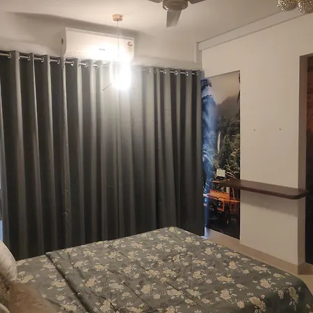 Hotel 2bhk Luxurious Near Bkc