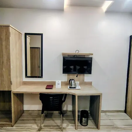 Hotel Annex International Near International Airport 3*