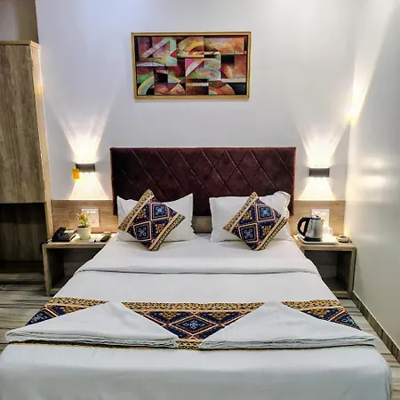 Hotel Annex International Near International Airport 3*