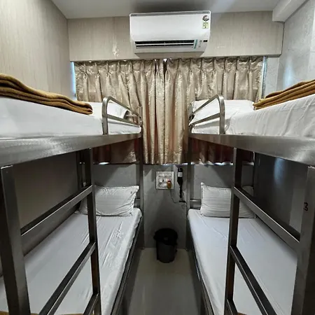 Aman Hostel *