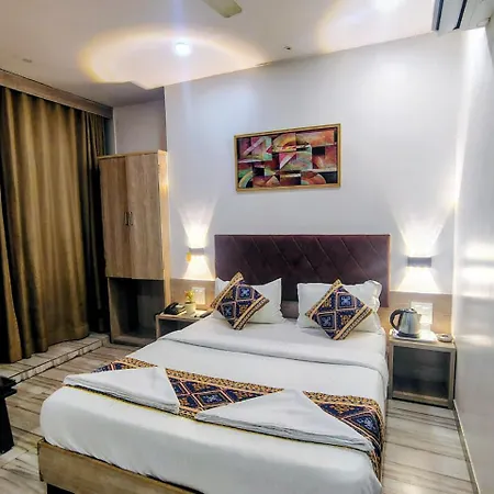 Square International Hotel 5*