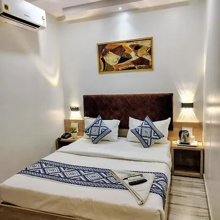 Square International 5* Mumbai