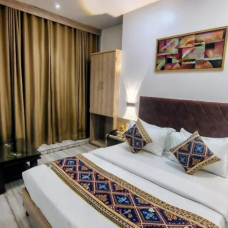 Hotel Square International