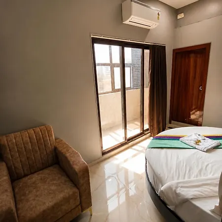 Transit Seven Hills Near Airport T2 3* Mumbai