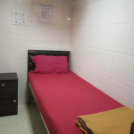 Qamar Hotel Mumbai