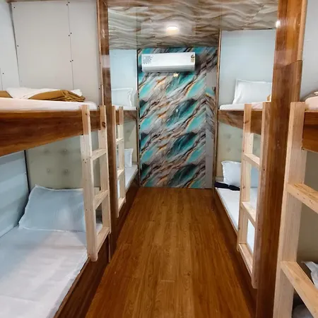 Ifza Residency Near Bkc Hostel