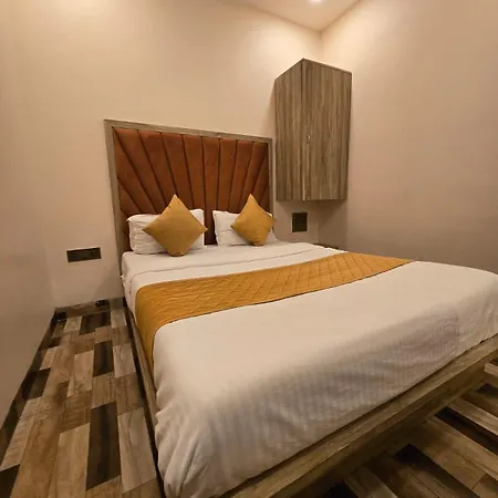 Royce Bkc - Near Jio Convention Centre And Us Consulate Hotel