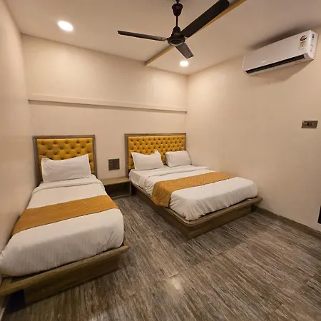 Royce Bkc - Near Jio Convention Centre And Us Consulate Hotel 3*