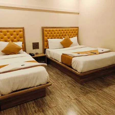 Royce Bkc - Near Jio Convention Centre And Us Consulate