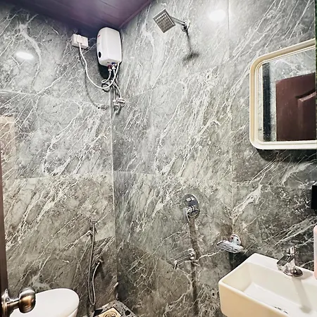 Hotel Royce Bkc - Near Jio Convention Centre And Us Consulate 3*