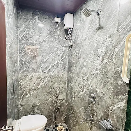 Royce Bkc - Near Jio Convention Centre And Us Consulate Hotel 3*
