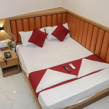 Hotel Pramila 3*