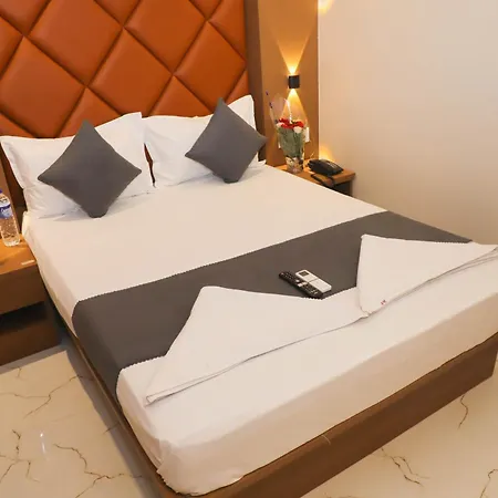 Pramila 3* Mumbai