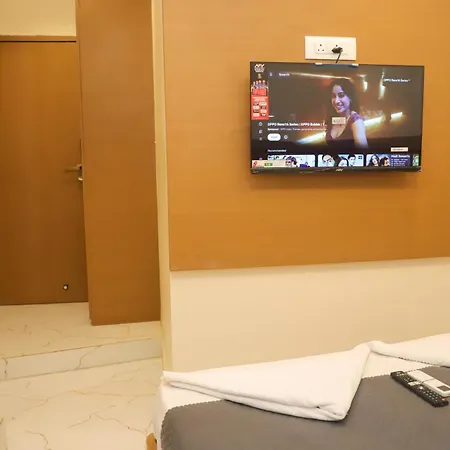 Pramila Hotel 3*