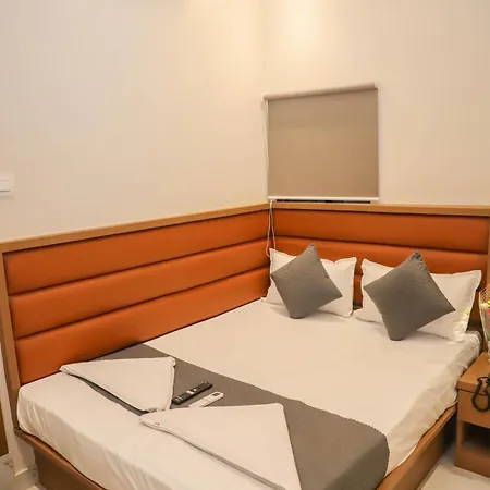 Hotel Pramila Mumbai