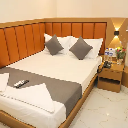 Hotel Pramila 3*