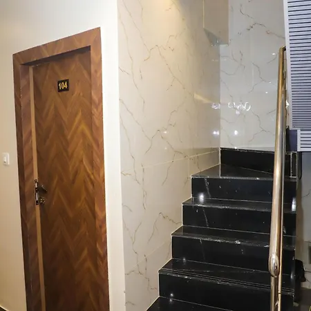 Pramila Hotel Mumbai