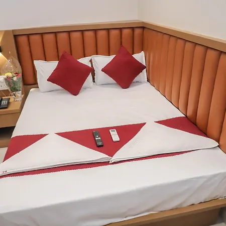 Hotel Pramila 3*