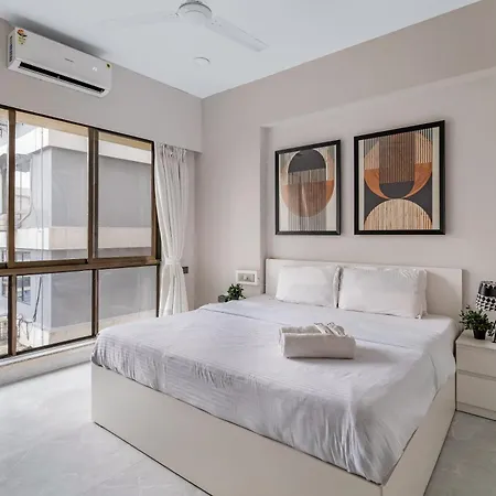 Ganga Jamuna Shared In A Private 3bhk In Bandra West By Squareone Homestay *