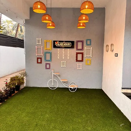 Villa Glasshouse Luxury Villa, 4 Bed Private Pool Gorai