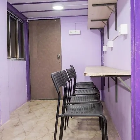 Hostelhuez Hostel *