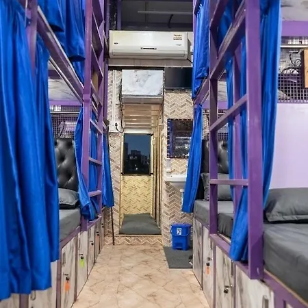 Hostelhuez *