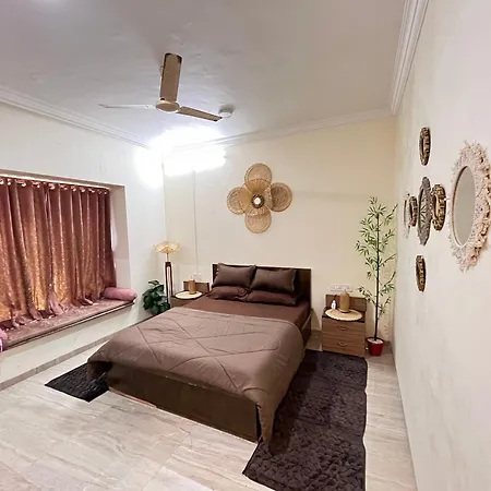 Cozy Private In Shared Of Royal Palms Homestay *