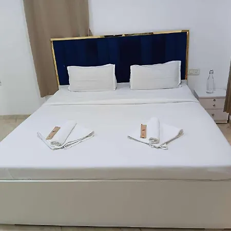 Abode Homes Service Prabhadevi Bed & Breakfast *