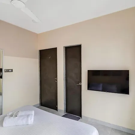 Ganga Jamuna Shared In A Private 3bhk In Bandra West By Squareone Homestay Mumbai