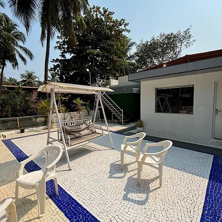 Glasshouse Luxury Villa, 4 Bed Private Pool Gorai Villa