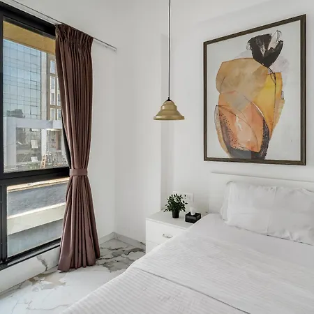 Ganga Jamuna Shared In A Private 3bhk In Bandra West By Squareone *