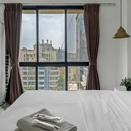 Ganga Jamuna Shared In A Private 3bhk In Bandra West By Squareone Homestay Mumbai