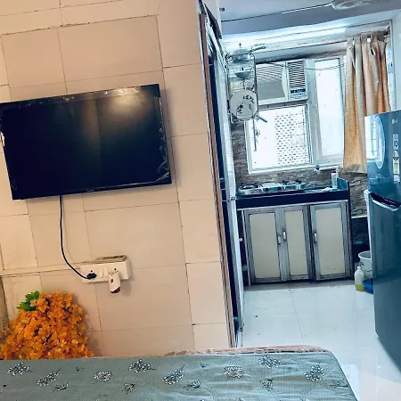 Apartment Den Near Carter Sea Mumbai