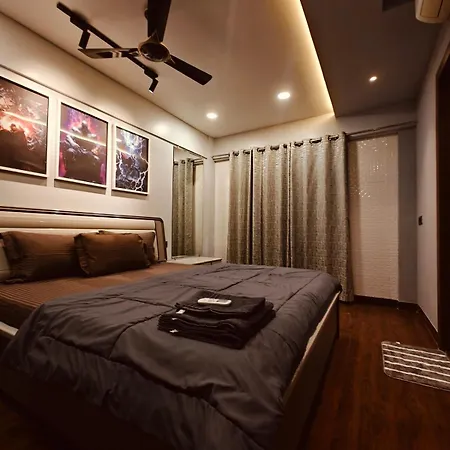 Ocean Whisper - 2 Mins From Kokilaben Hospital Apartment Mumbai