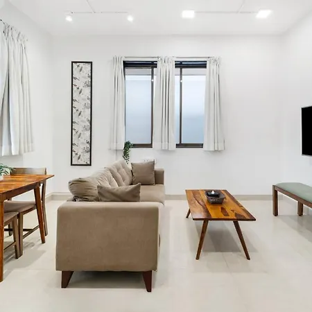 Earthy: Large 1 Bhk In Gated Society Mumbai
