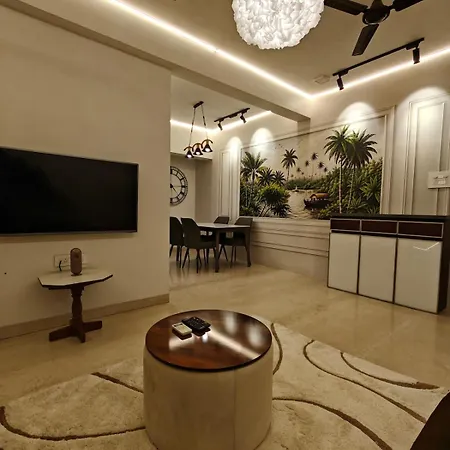 The Crest Bkc Apartment Mumbai