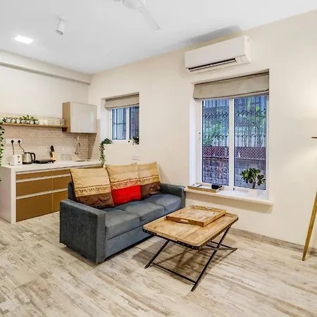 Apartment Cleo: Cozy 1bhk In Khar Near Bandra Mumbai