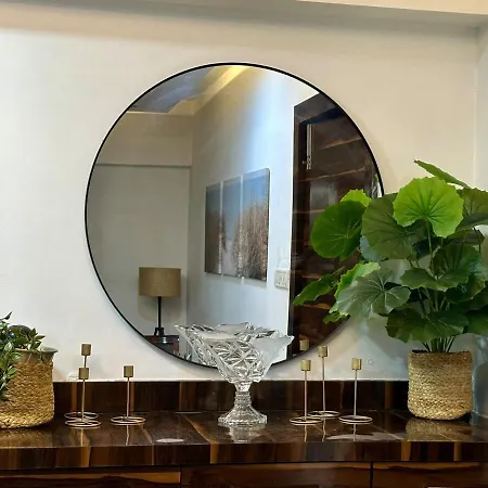 Luxury 2bhk , 5 Min To Bkc , Fast Wifi Apartment Mumbai