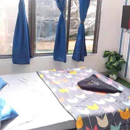 Apartment Iss 506 Private With Balcony Andheri West *