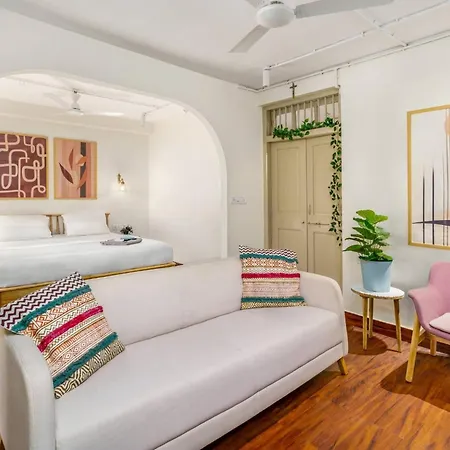 48b Stylish 1bhk Khar With Swing Mumbai