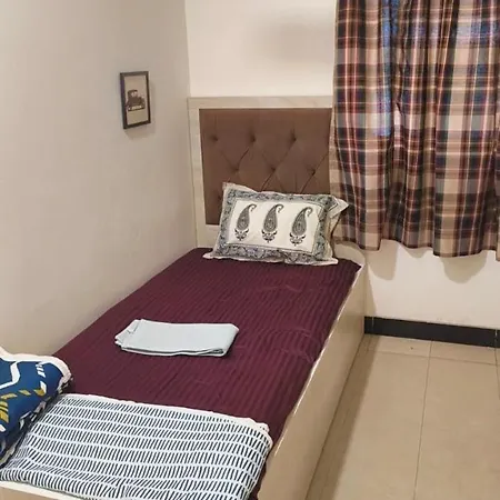 Serviced Near Nesco Bec Goregaon