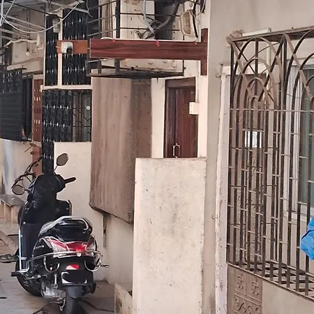 Alpha Business Men Ac Near Airport & Bkc Apartment Mumbai