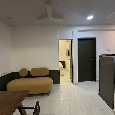 Calisto 2bhk Khar W Apartment