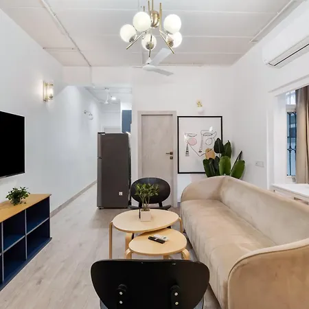 Vera 1bhk In Khar W By Square One Apartment
