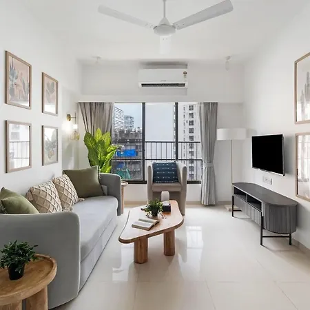 Evara 1bhk In Khar W By Square One *
