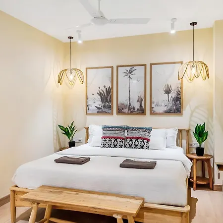 Stella 3bhk In Khar By Square One Apartment *