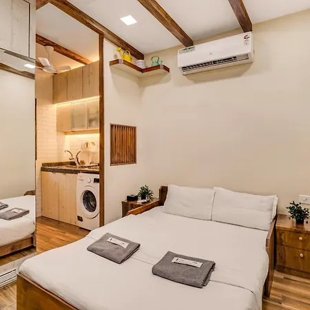 Pebble In Bandra W By Square One Apartment