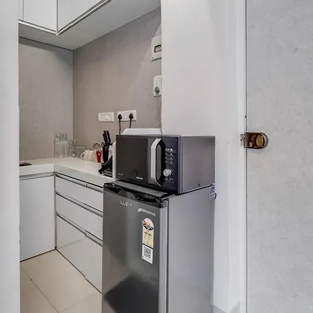 Lyon In Bandra W By Square One Apartment