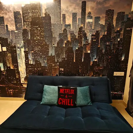 Views & Vibes Apartment *